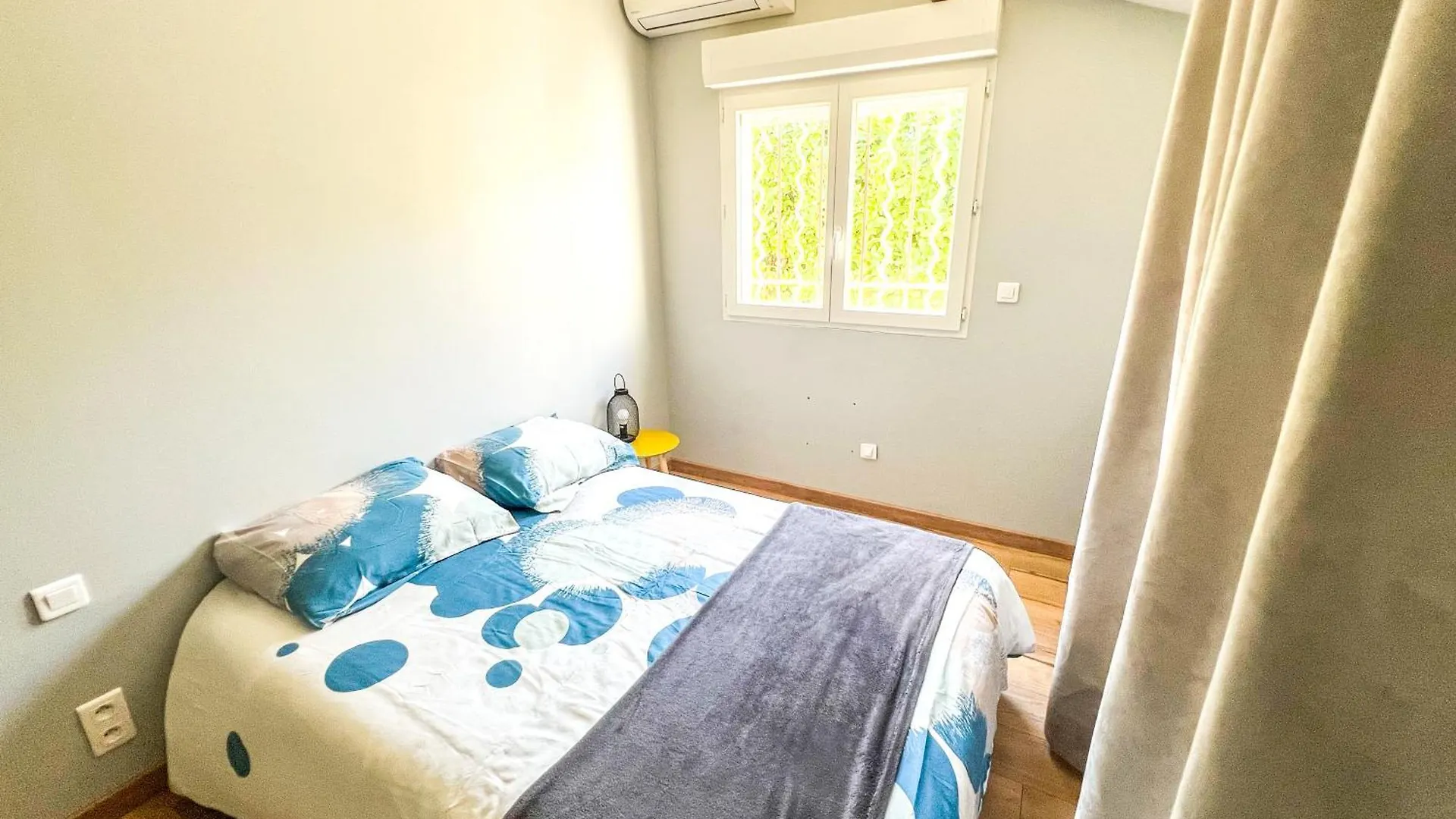 Ac - Car Parking - Garden - Near Ramparts Apartment Avignon